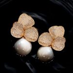 Brinco Flor Pérola