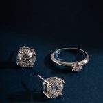 Anel Solitário com Diamante Moissanite