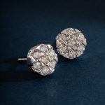 Brinco Flor com Diamante Moissanite